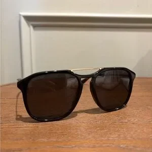 Gucci | Accessories | Gucci Black Aviator Sunglasses With  display picture 2
